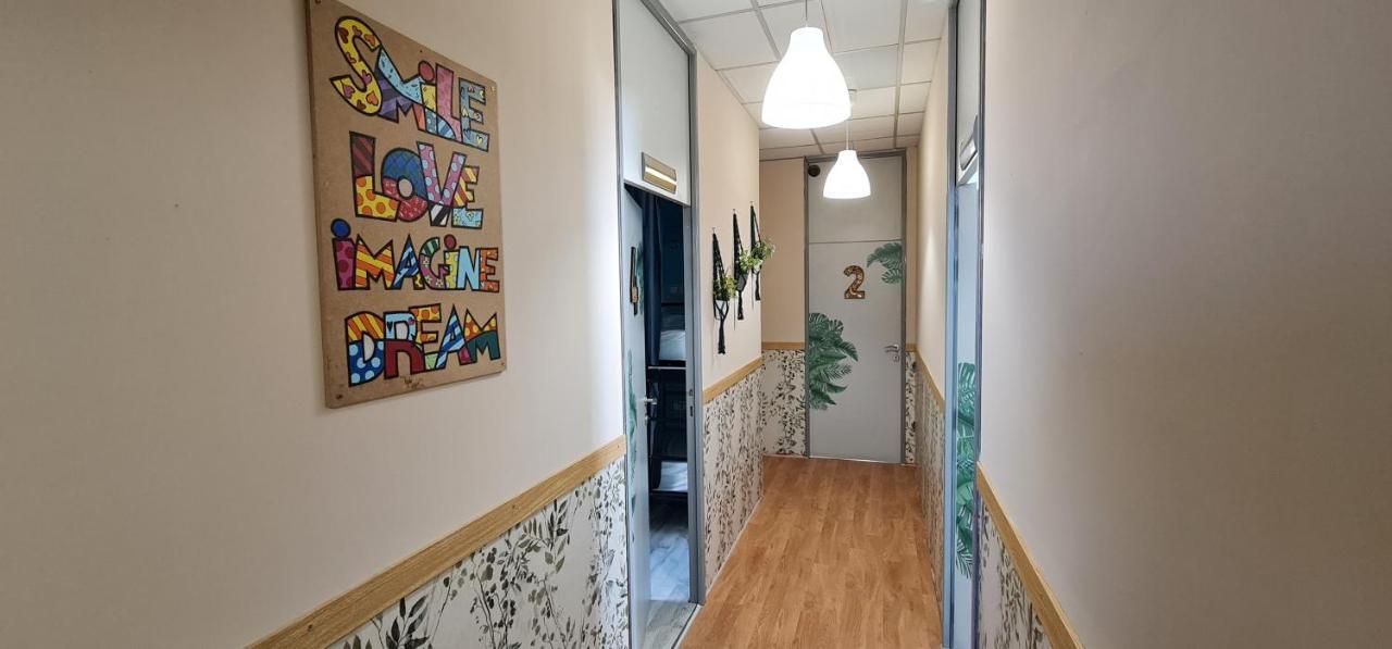 Green Hostel Madrid Gran Via מראה חיצוני תמונה