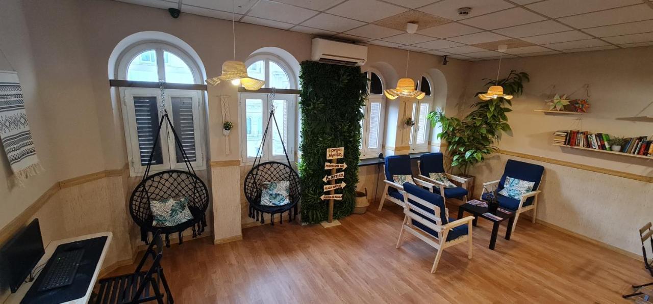 Green Hostel Madrid Gran Via מראה חיצוני תמונה